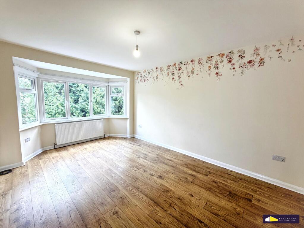 House in Harrow - More