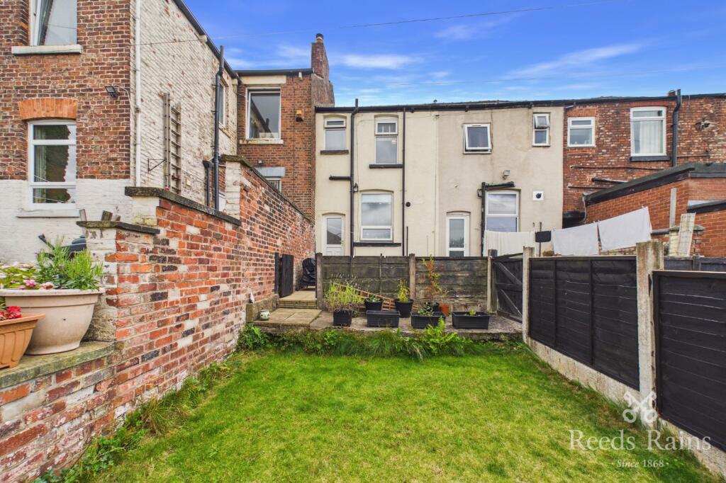 House in Tameside, Greater Manchester - View 4
