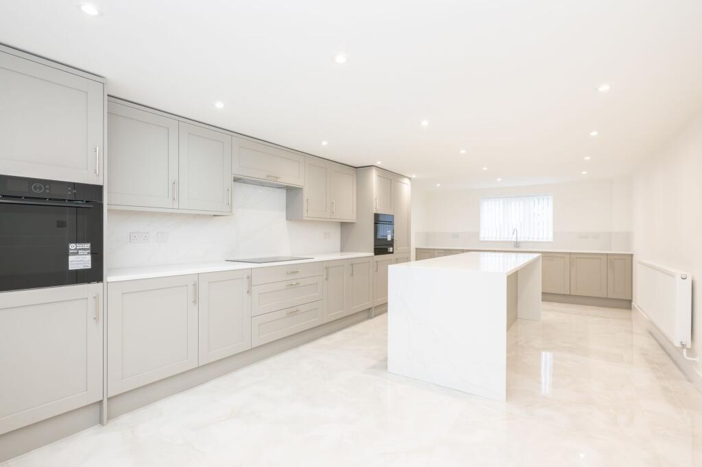Black Moss Lane, Scarisbrick, L40 photo 2