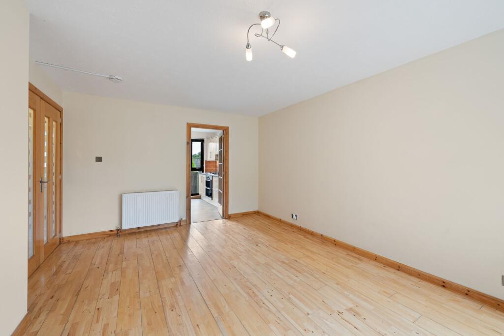 Apartment in Edinburgh, West Lothian - View 4