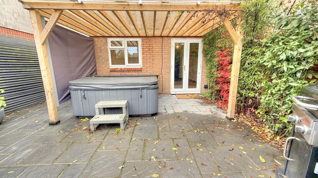 Main image of property: Kings Road, Petersfield, Hampshire