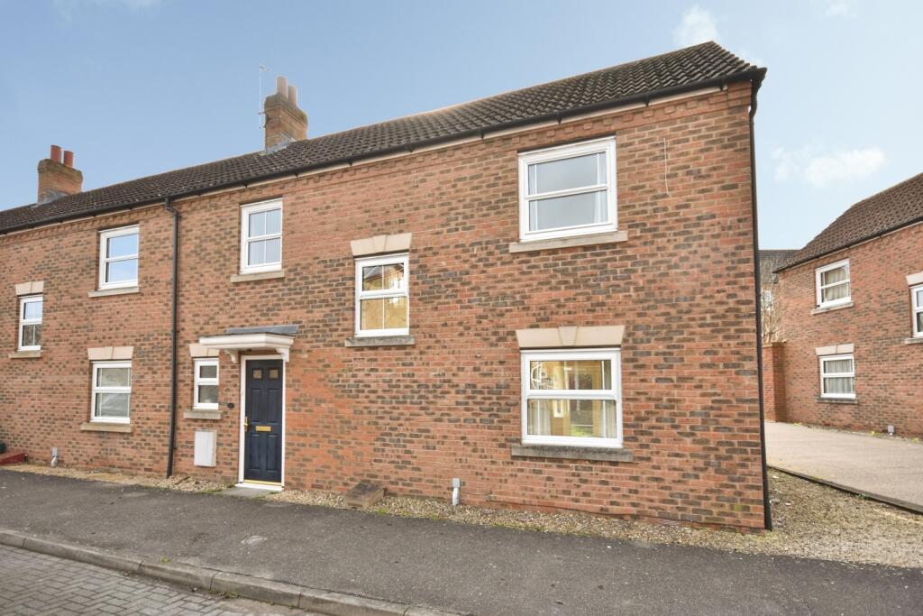Main image of property: Arncott Way, Aylesbury, HP19