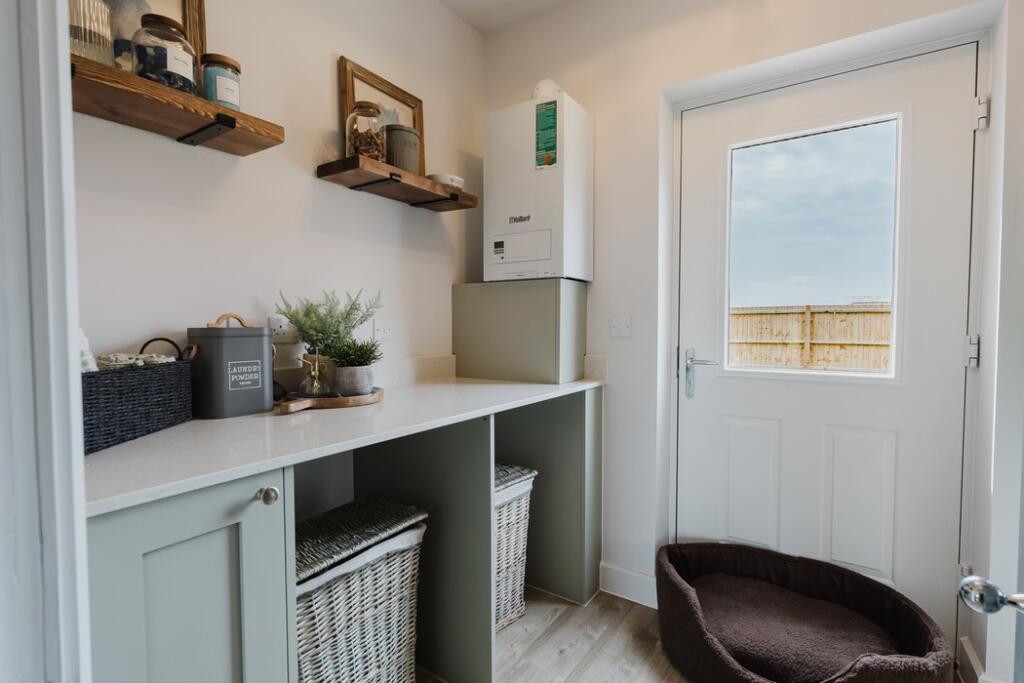 House in Manningtree, Mistley - More