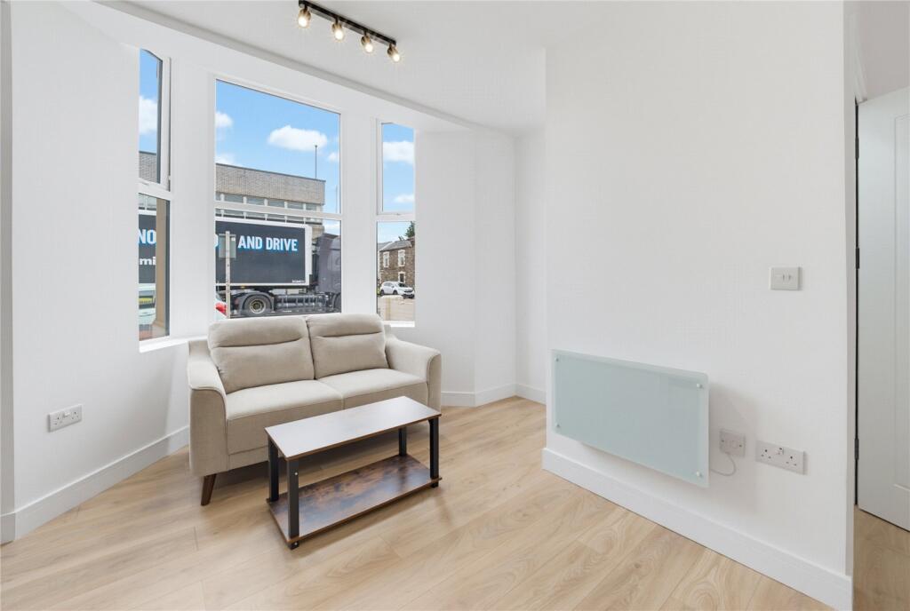 Apartment in Cardiff - View 4