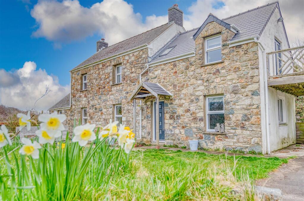 Main image of property: Newport, Pembrokeshire