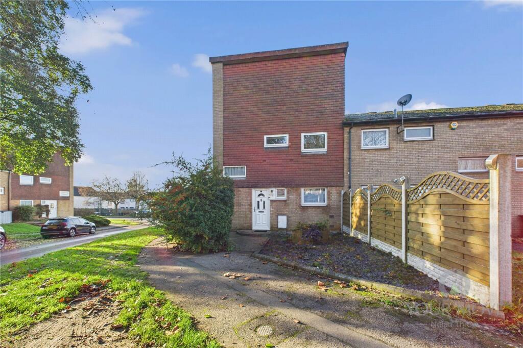Main image of property: Brackenfield Square, Southfields, Northampton, NN3