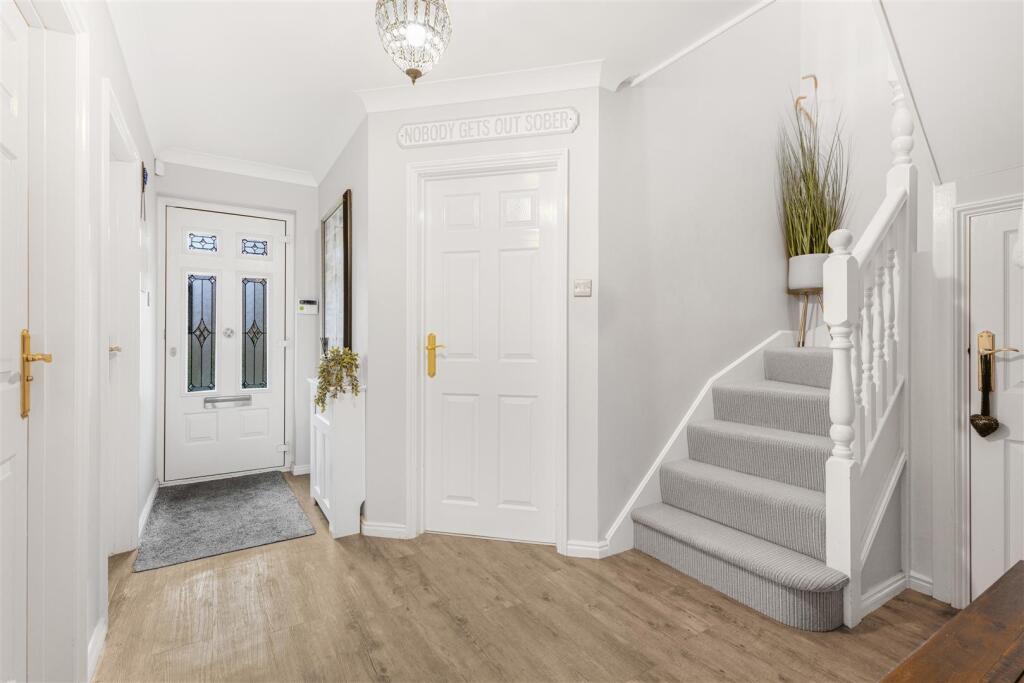 House in Uttlesford, Great Dunmow - View 4