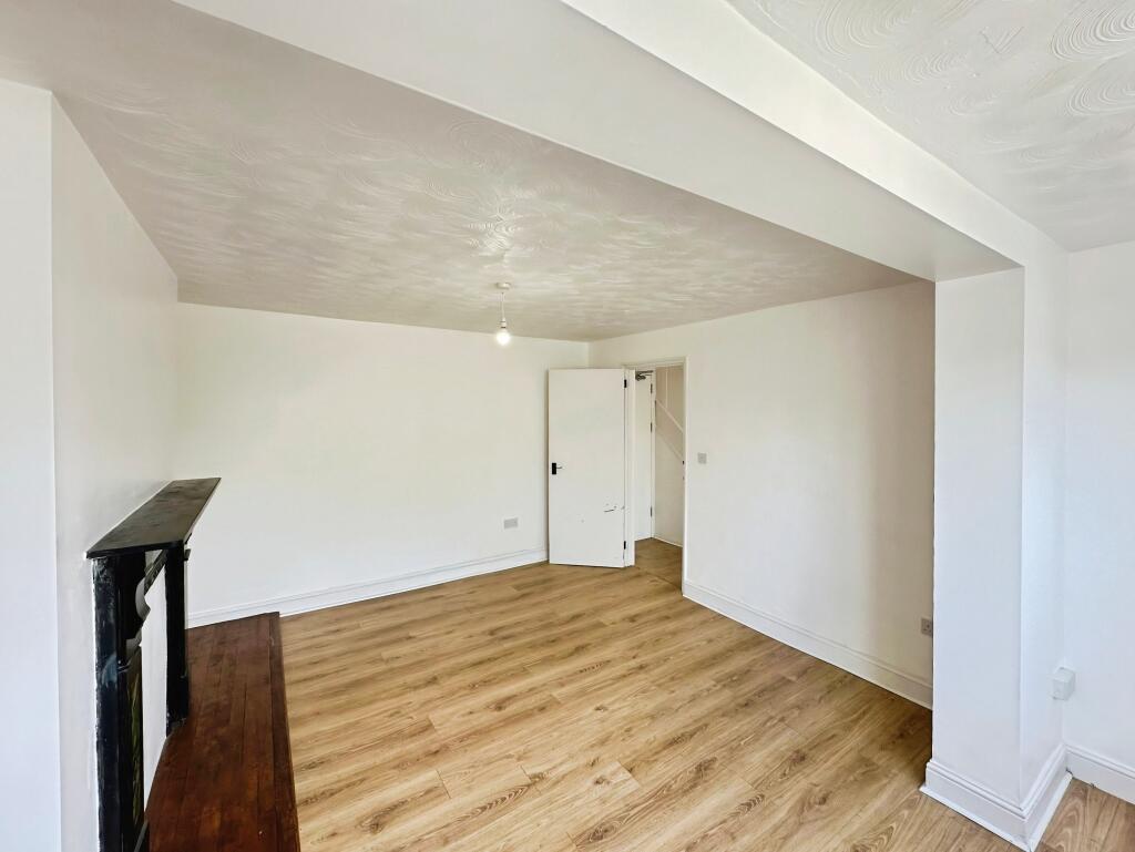 House in Luton - More