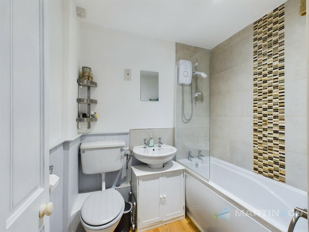 House in Truro - View 5
