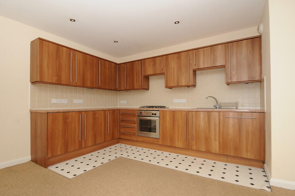 Apartment in Plymouth - View 4