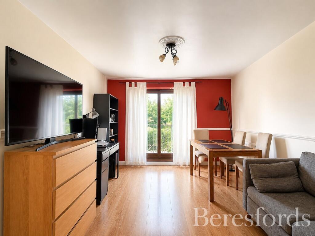 Apartment in London - View 2