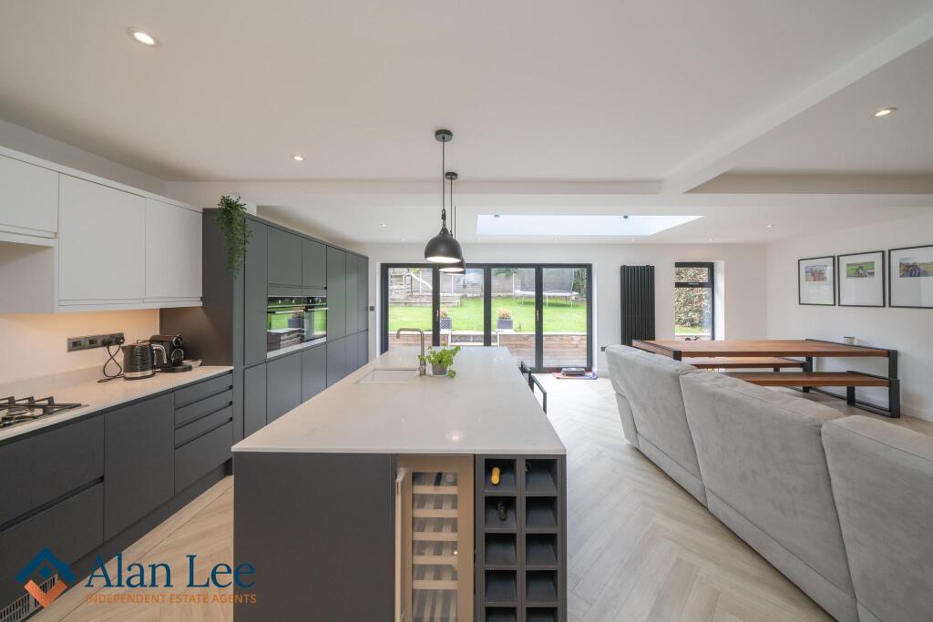 House in Stockport - View 3
