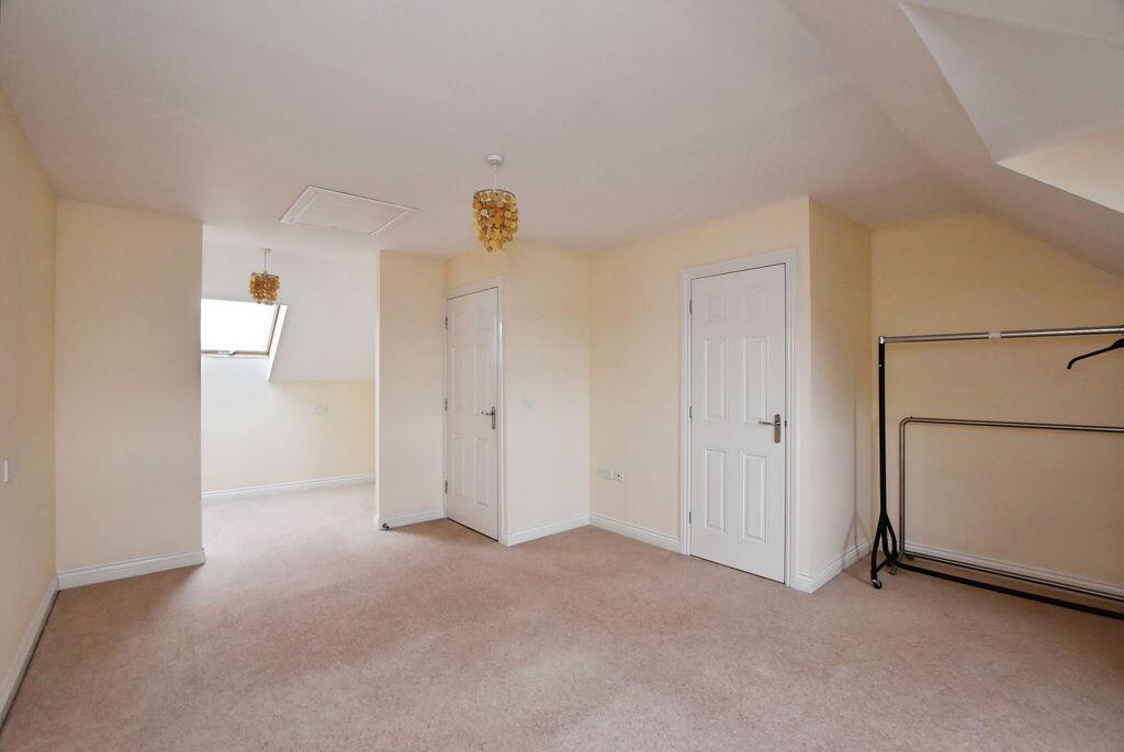 House in Salisbury, Wiltshire - More