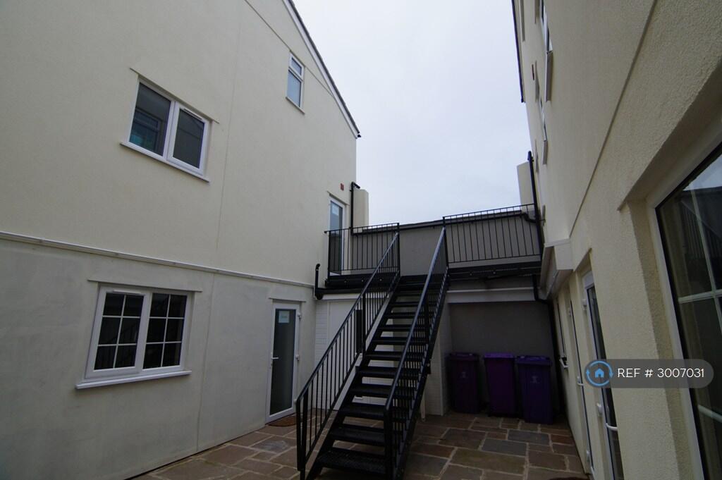 House in Liverpool - More