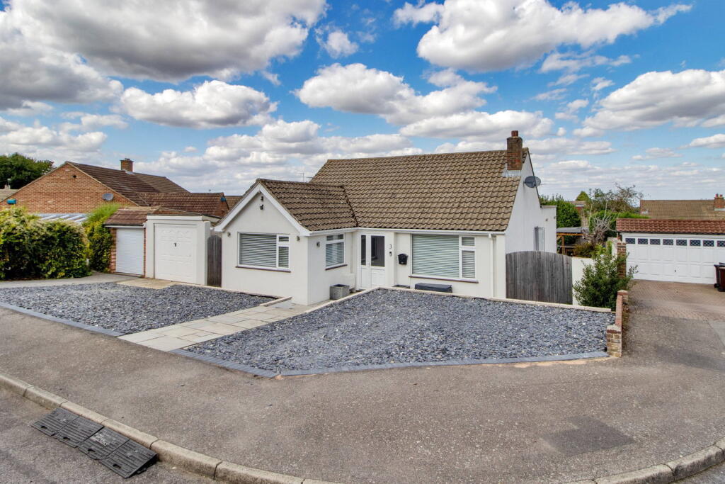 Main image of property: Lilac Place, Meopham, Gravesend, Kent, DA13 0ER