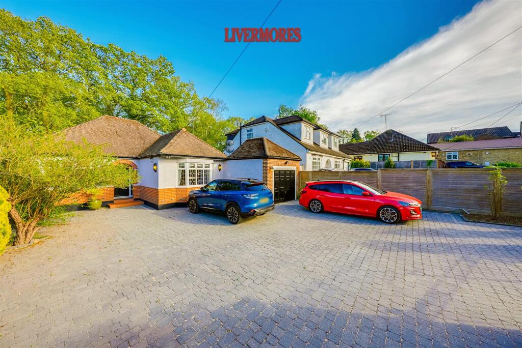 Gorsewood Road, Hartley, Longfield photo 3