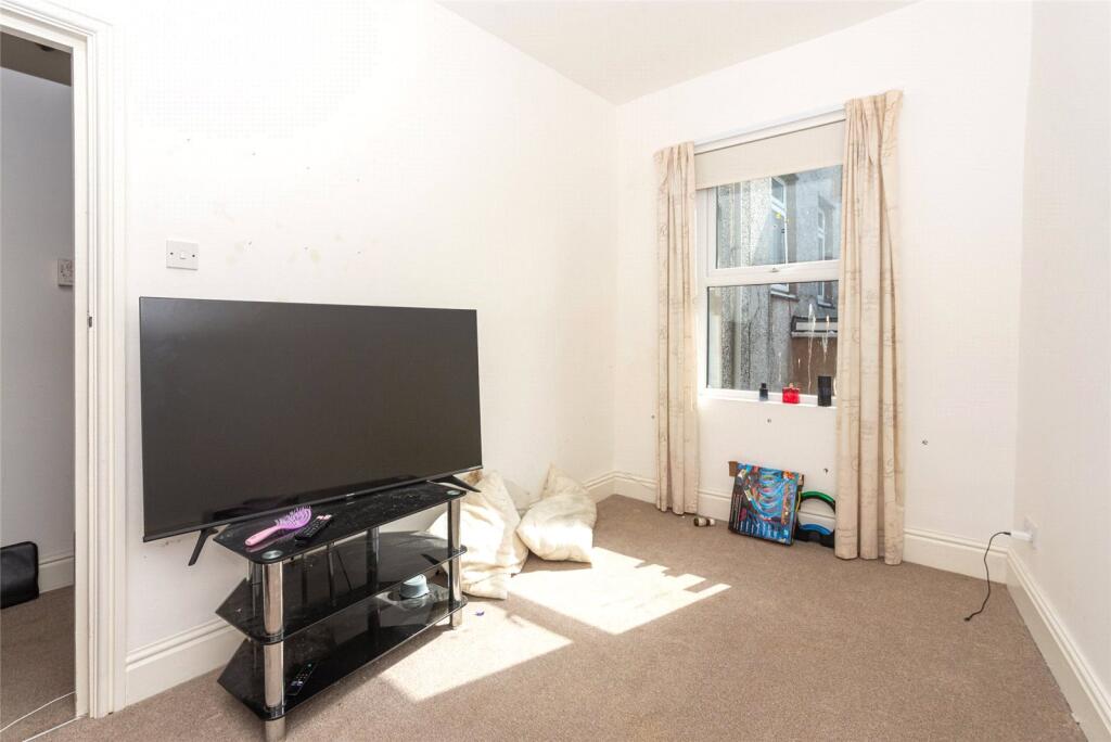 House in Caernarfon - View 5