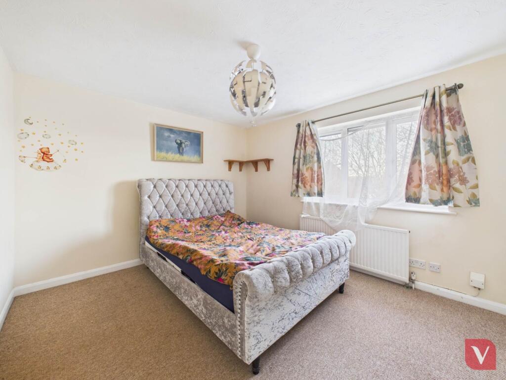 Oregon Way, Luton photo 4