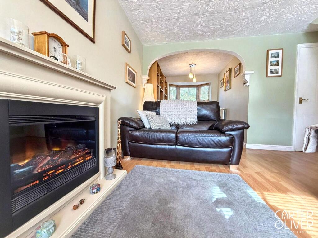 Azalea Close, Lutterworth, LE17 photo 2