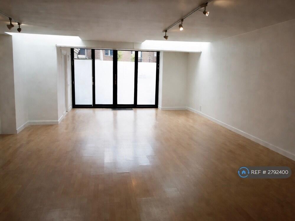 Main image of property: Ivory Square, London, SW11