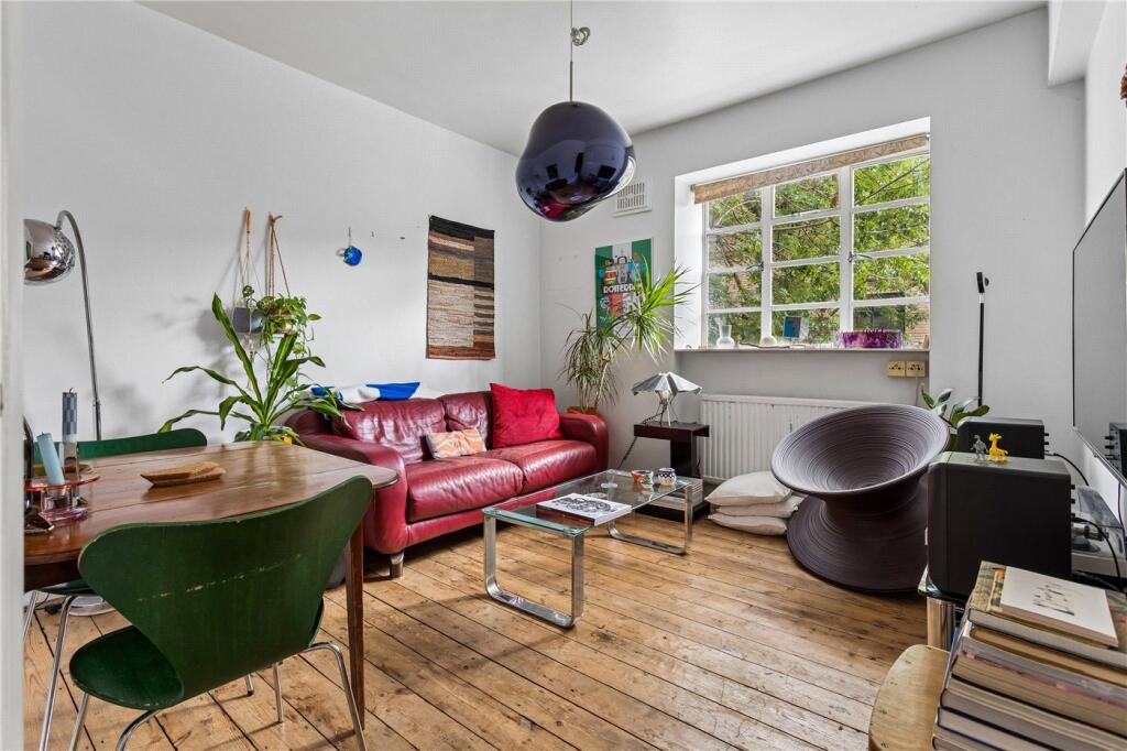 Main image of property: Greatorex Street, London, E1