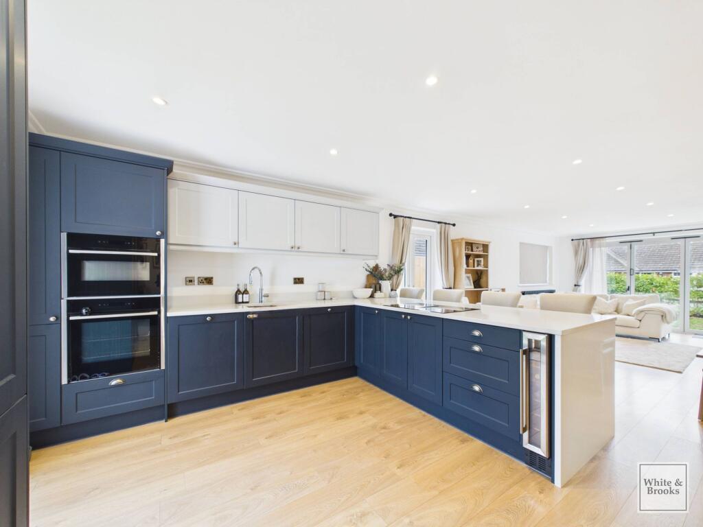 House in Portsmouth - More