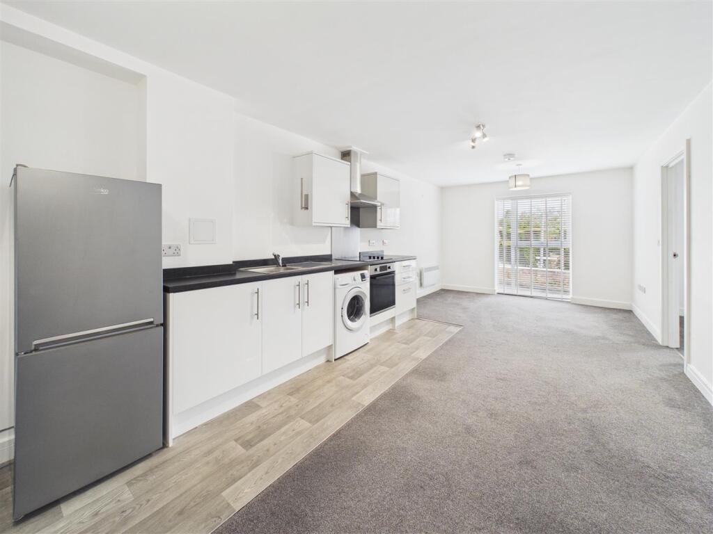 Apartment in Nottingham - View 4