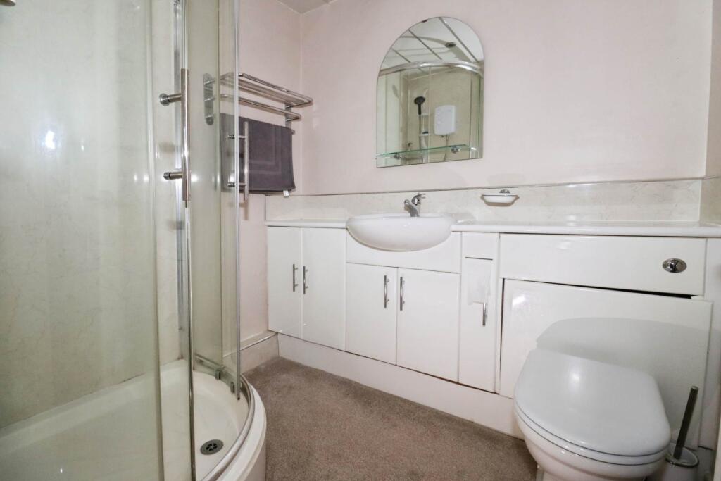Devonshire Place, Prenton photo 4