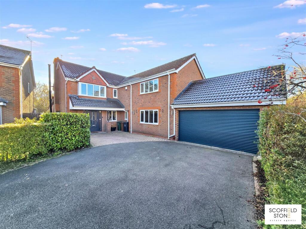 5-bed detached on Churchill Drive, Hilton, Derby, £580,000