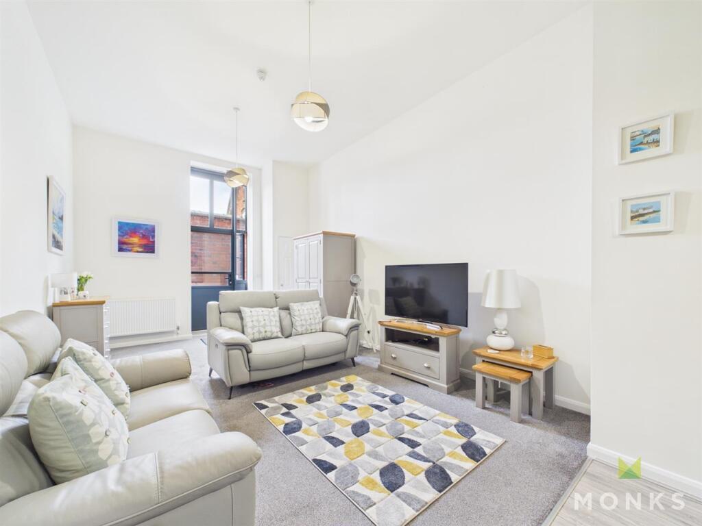 Apartment in Shrewsbury - View 3