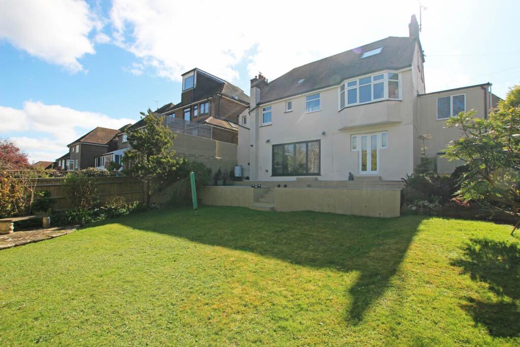 Main image of property: Kings Avenue, Eastbourne, BN21 2PE
