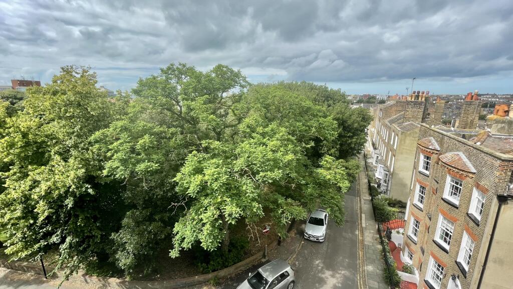 Apartment in Canterbury - View 3