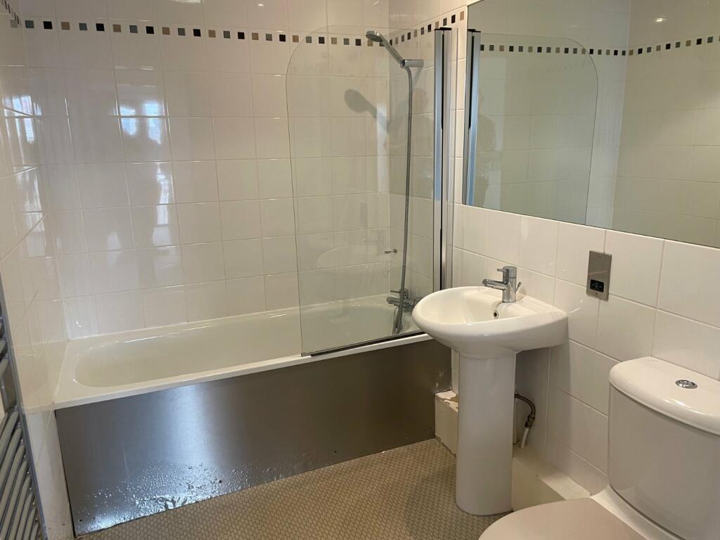 Apartment in Nottingham - View 3