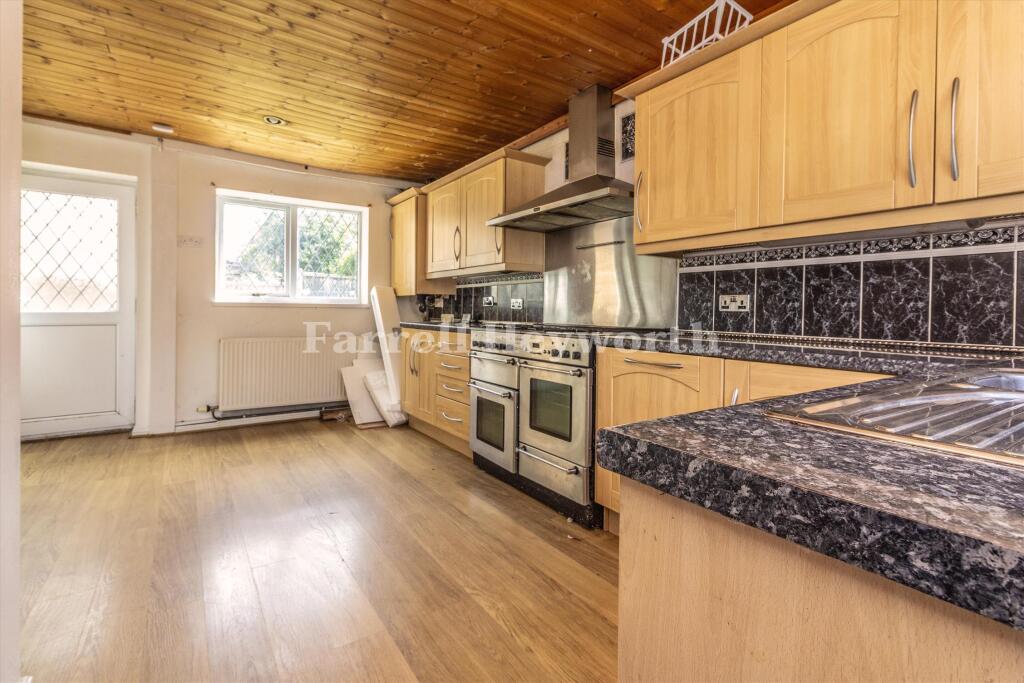 House in Preston, Savick, Ashton-on-Ribble - View 4