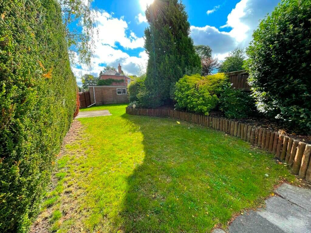 House in Westbury, Chalford - View 4