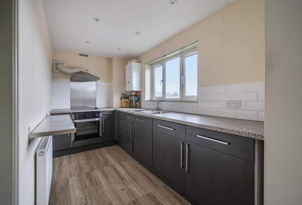 Apartment in Bath, Walcot - View 6