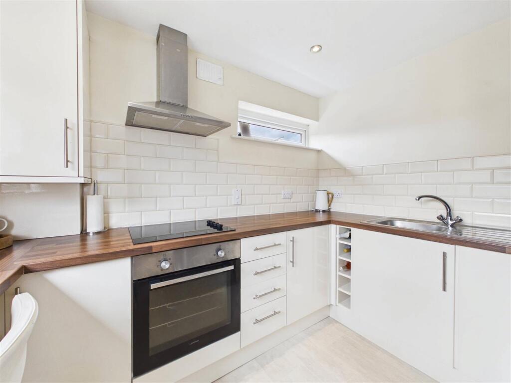 Apartment in Sheffield - View 5