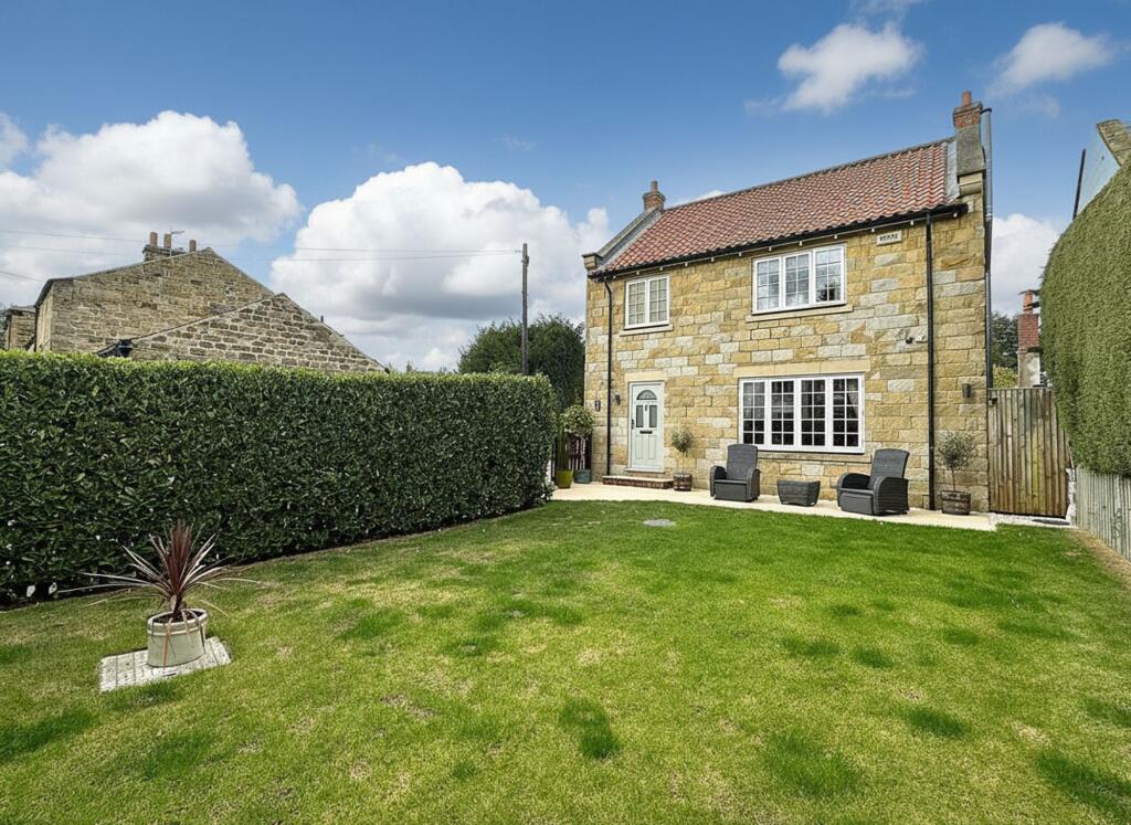 Main image of property: South Street, Scalby, YO13