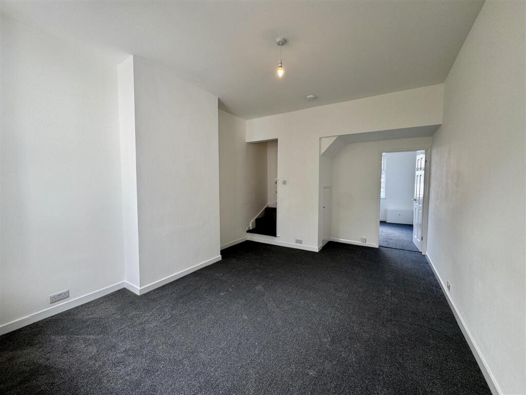 House in Sandwell, Barlow Homes for Aged Persons, Bristnall Hall Fields - More
