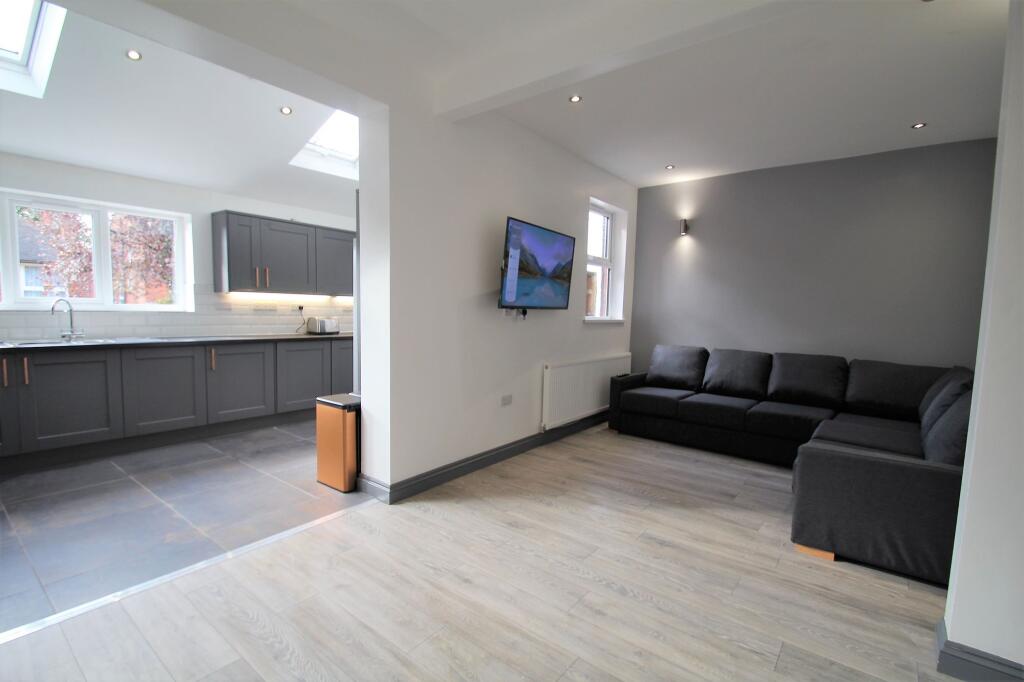 House in Nottingham, The Park - View 2