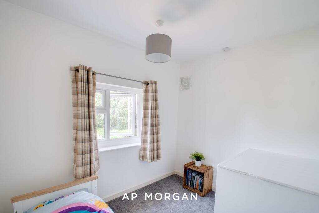 Oak Tree Avenue, Batchley, Redditch, Worcestershire, B97 - More