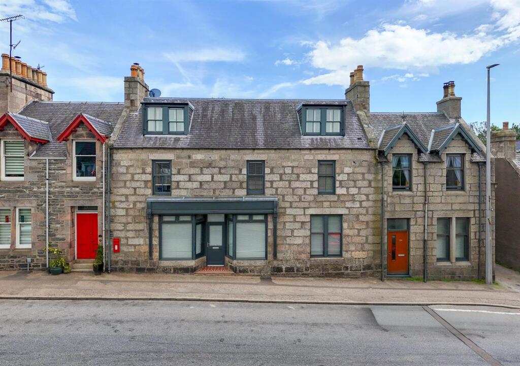Main image of property: 122 High Street, Grantown on Spey