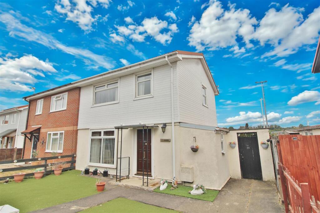 Main image of property: Elliot Close, Grantham