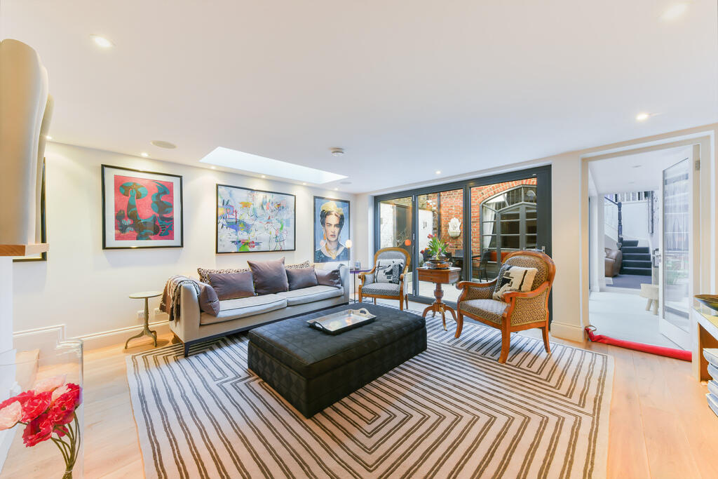 Main image of property: Augustine Road