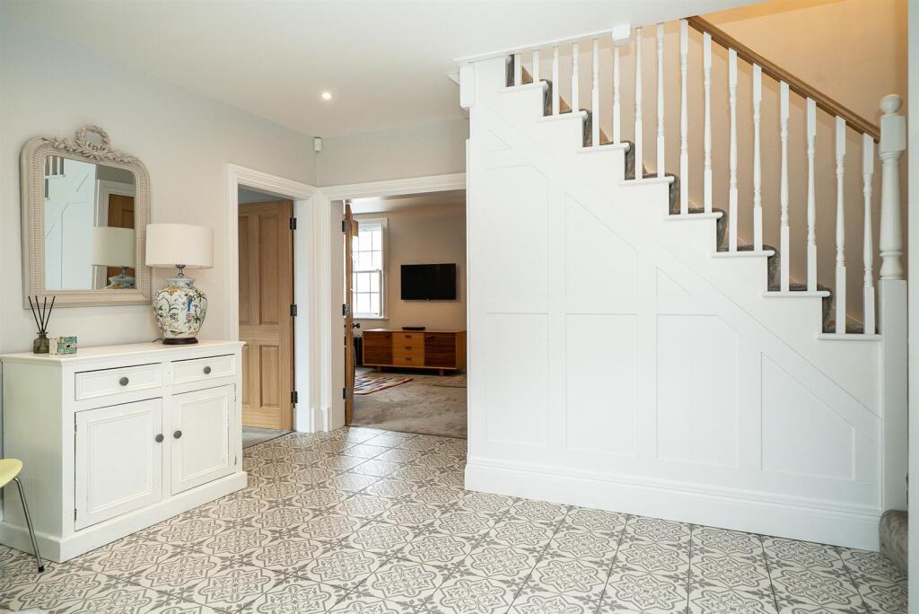 Additional image 8 of Queen Street, St. Albans