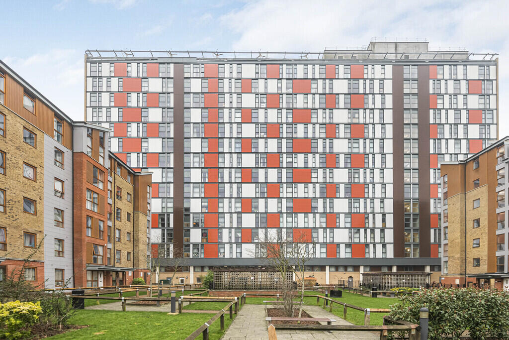 Main image of property: London Road, Croydon