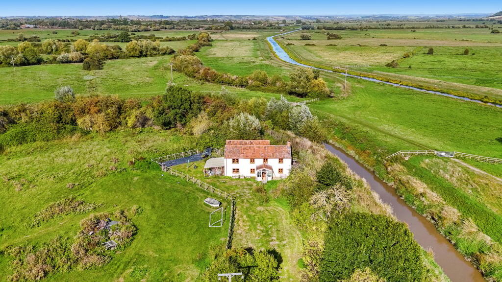 House in Taunton - View 2