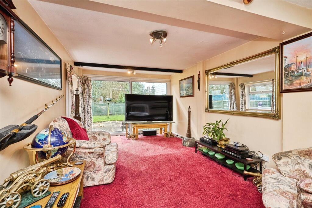 House in Sandown, Winford - View 3