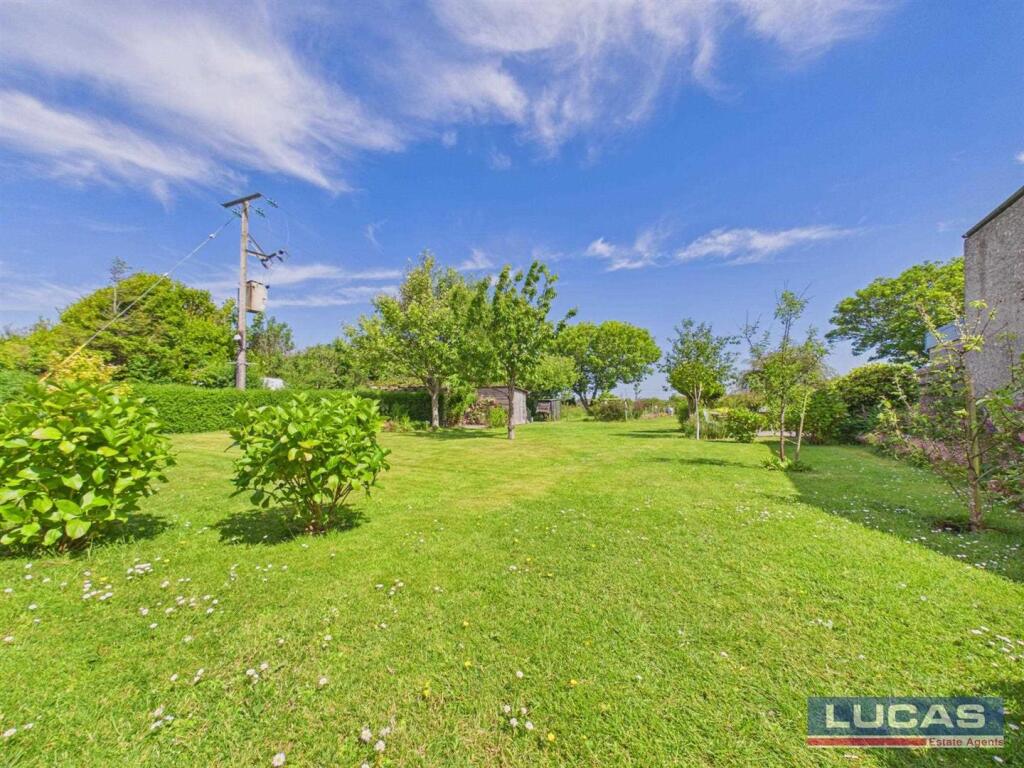 Lleyn,Lon St Ffraid,Trearddur Bay photo 4