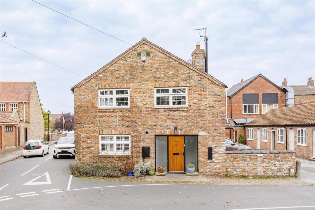 Main image of property: Back Lane, Easingwold, York